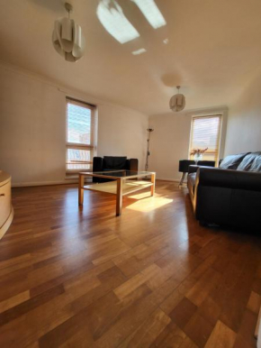 Apartment in Canada Water